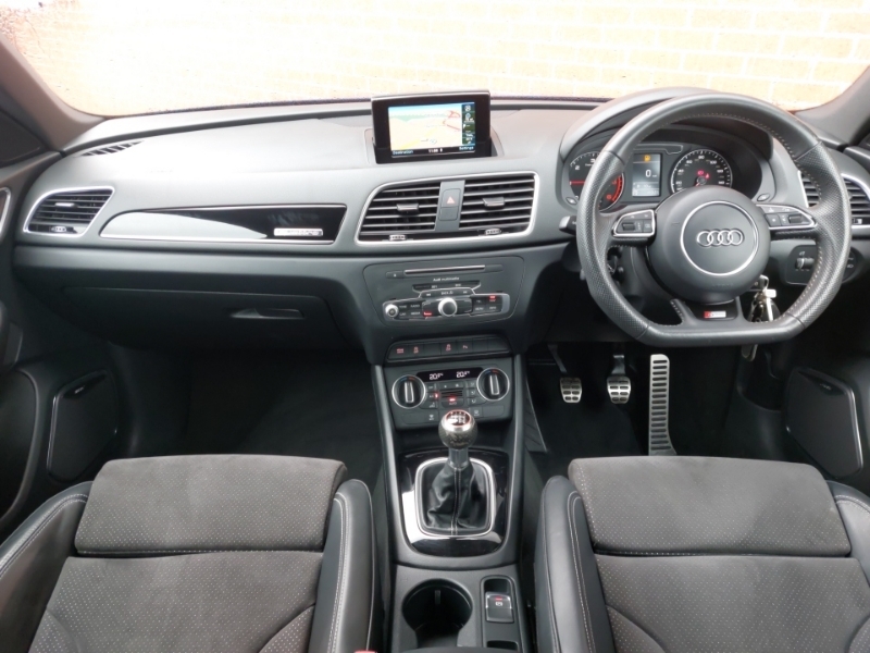 Audi Q3 2.0 Tdi Quattro Black Edition Blue #3