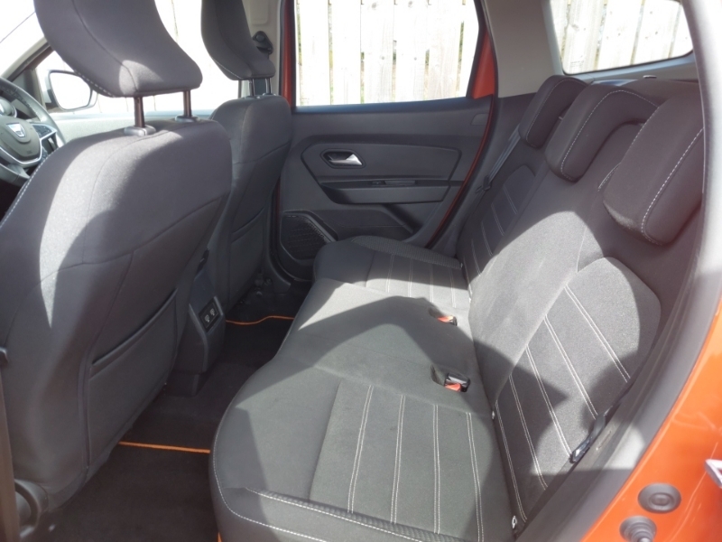 Dacia Duster 1.0 Tce 100 Bi-fuel Prestige PF71FMZ Orange #6