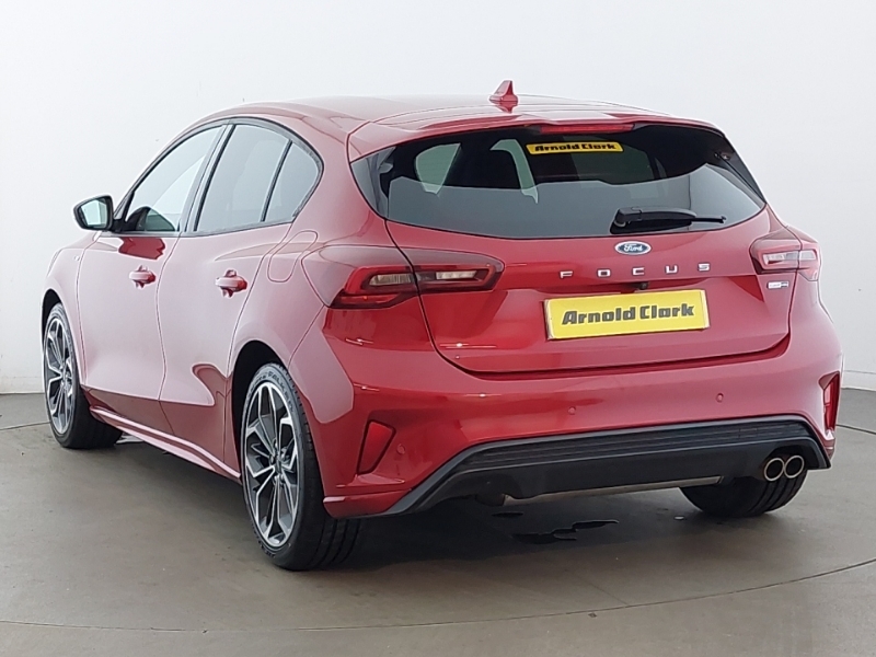 Ford Focus 1.0 Ecoboost Hybrid Mhev 155 St-line Vignale SF22WNX Red #2