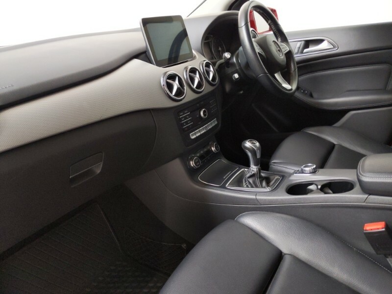 Mercedes-Benz B Class B180 Sport Red #5