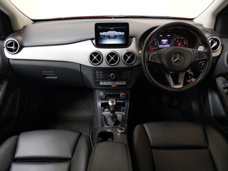 Mercedes-Benz B Class B180 Sport Red #3