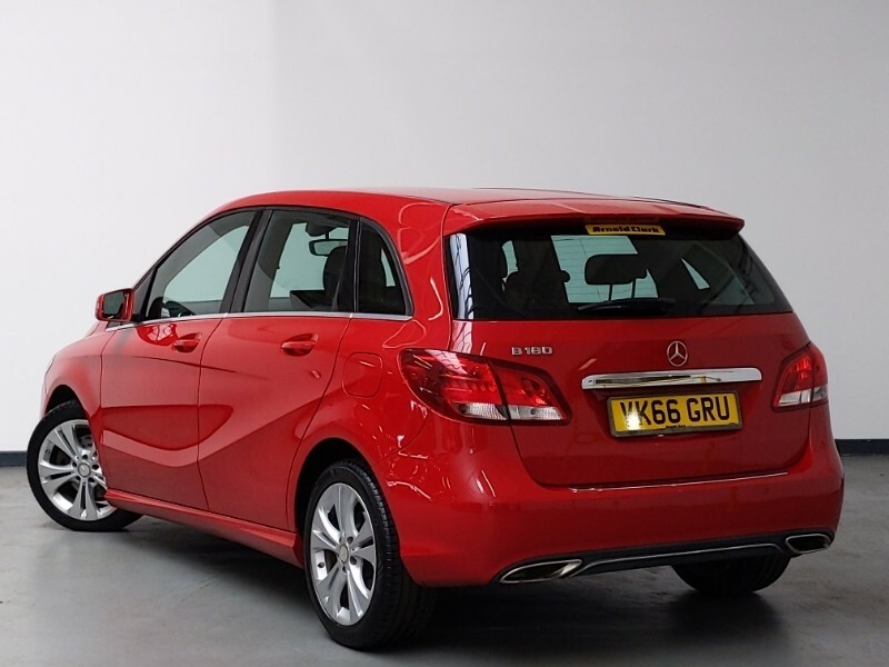 Mercedes-Benz B Class B180 Sport Red #2