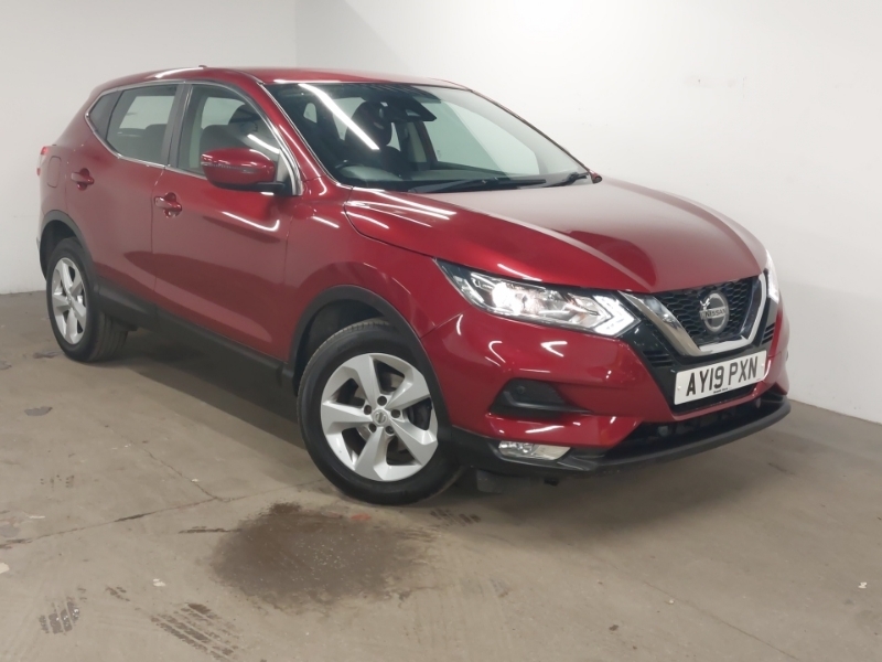 Nissan Qashqai 1.3 Dig-t Acenta Premium Red