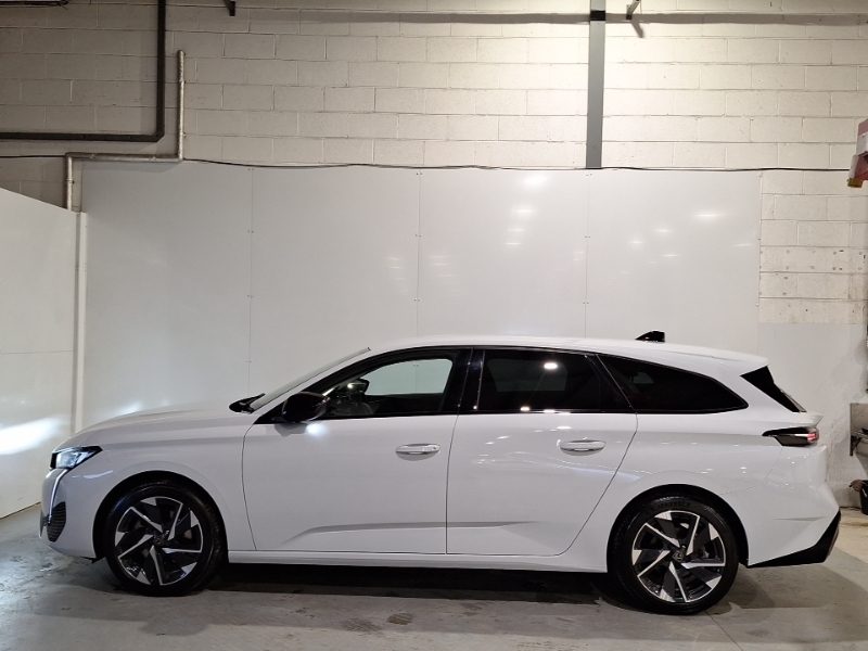 Peugeot 308 1.2 Puretech Allure Premium Eat8 SH73PZS White #4