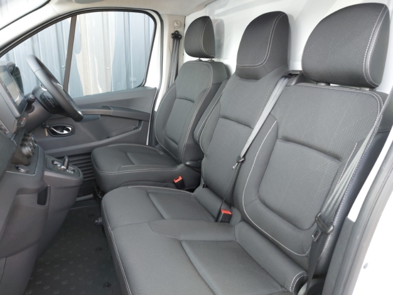Renault Trafic Sl30 Blue Dci 150 Extra Safety Van Eag9 SC75AUM White #5