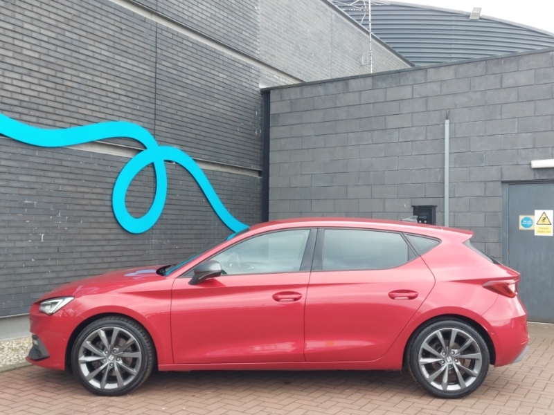 Seat Leon 1.5 Etsi 150 Fr First Edition Dsg DG70DWD Red #4