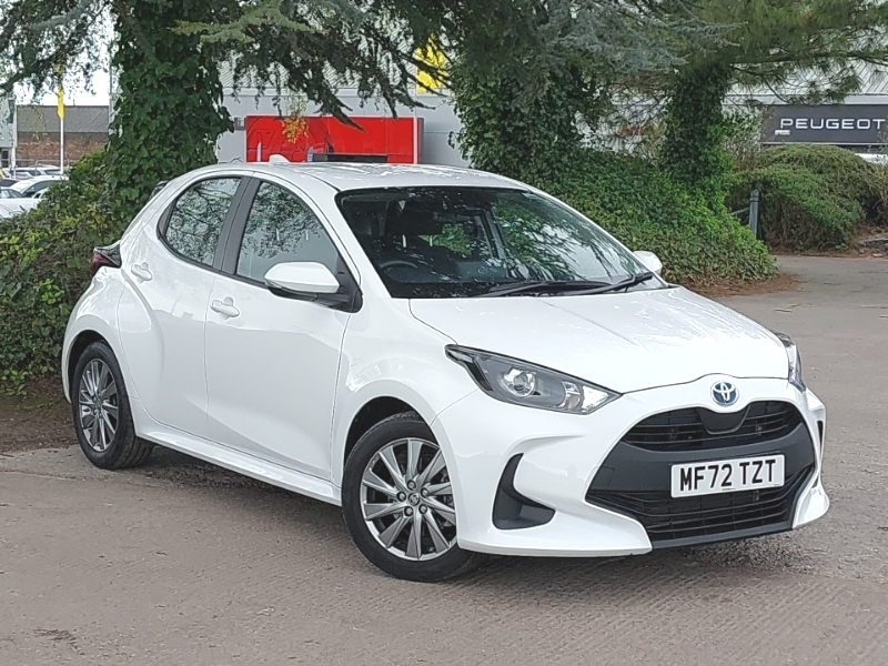Toyota Yaris 1.5 Hybrid Icon Cvt White