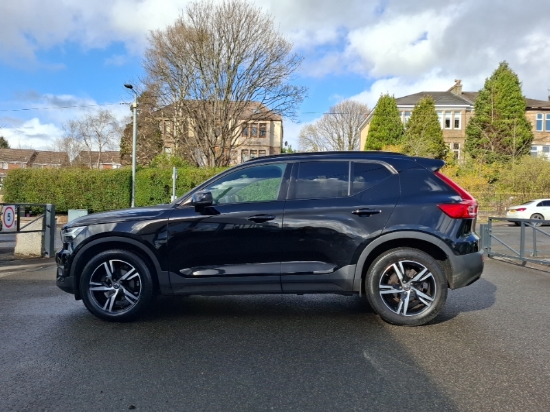 Volvo XC40 1.5 T3 163 R Design Geartronic ND70HRU Black #4