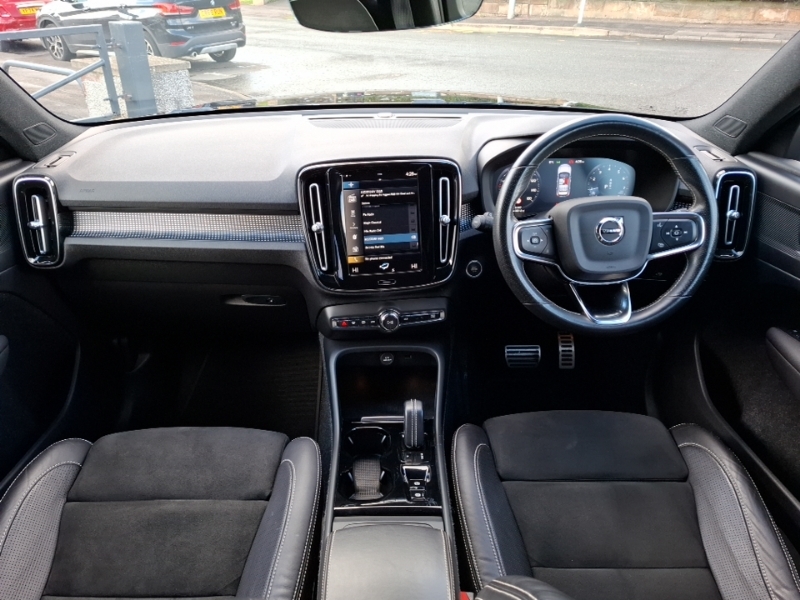 Volvo XC40 1.5 T3 163 R Design Geartronic ND70HRU Black #3