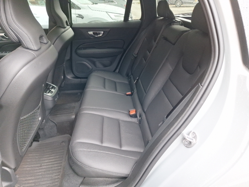 Volvo V60 2.0 B4p Ultra Dark SL25CHX Grey #6