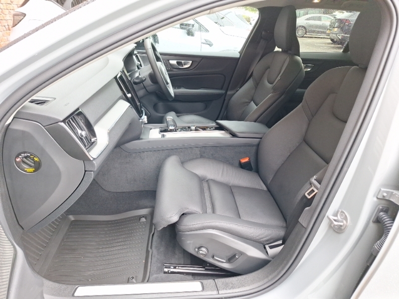 Volvo V60 2.0 B4p Ultra Dark SL25CHX Grey #5