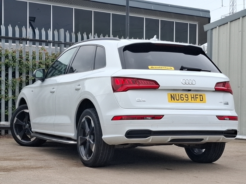 Audi Q5 45 Tfsi Quattro Black Edition S Tronic NU69HFD White #2