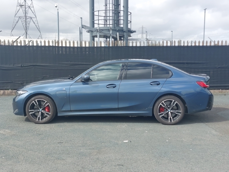 BMW 3 Series 330E 22.3 Kwh M Sport Step YG75KGO Blue #4