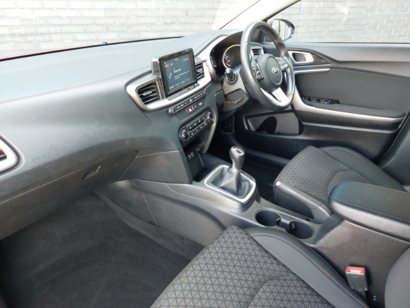 Kia Ceed 1.0T Gdi Isg 2 SD19ZXM Red #5