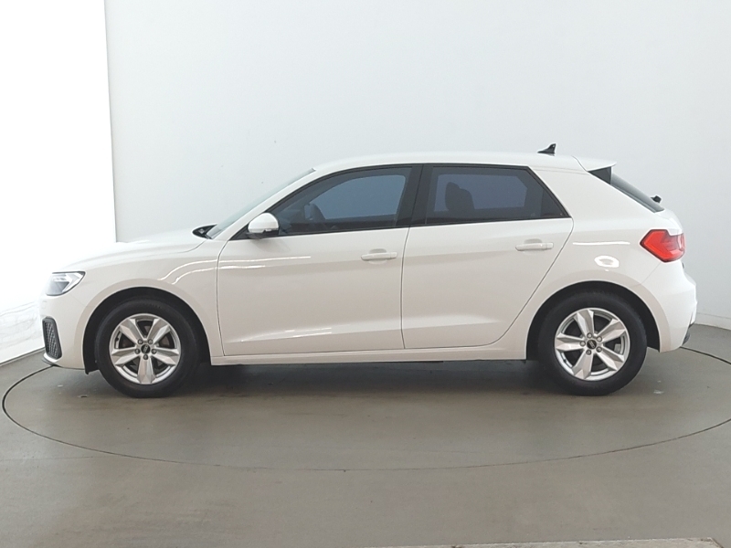Audi A1 25 Tfsi Technik FD22LWG White #4