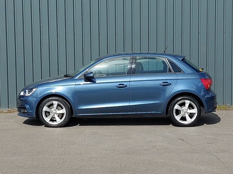 Audi A1 1.6 Tdi Sport Blue #4