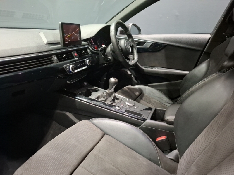 Audi A4 35 Tfsi Black Edition SH19VJU Grey #5