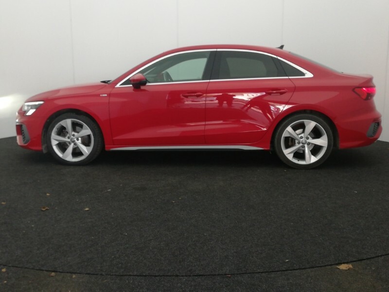 Audi A3 35 Tfsi S Line S Tronic SP70UFC Red #4