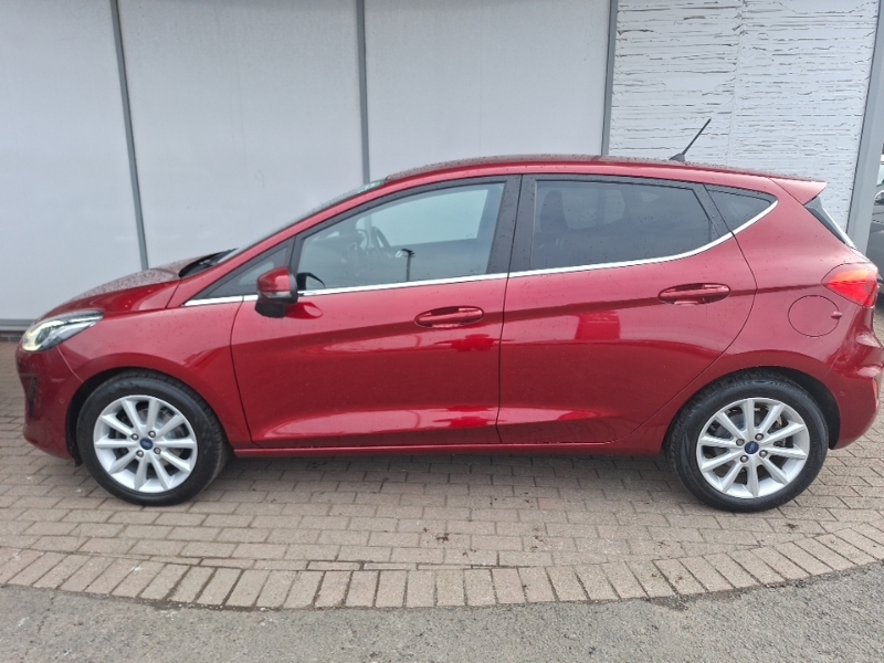 Ford Fiesta 1.0 Ecoboost 125 Titanium ET67UEW Red #4
