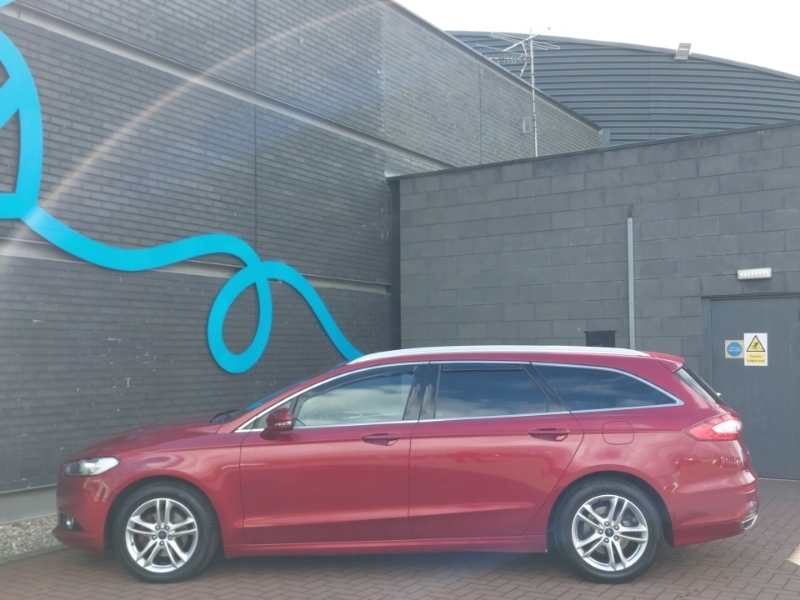 Ford Mondeo 2.0 Tdci 180 Titanium Powershift ST65LPN Red #4
