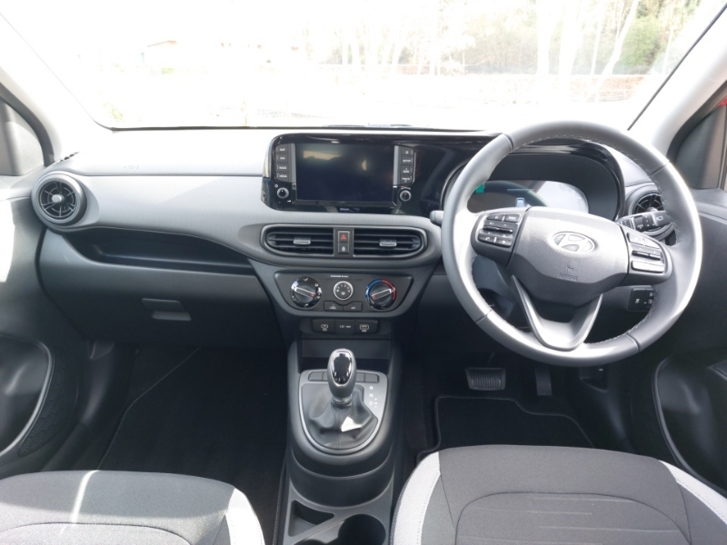 Hyundai I10 1.0 63 Advance Nav SY26OXB Red #3