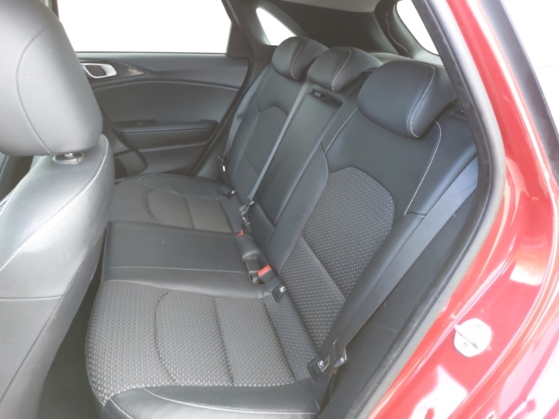 Kia Ceed 1.0T Gdi Isg 3 DA68HDU Red #6