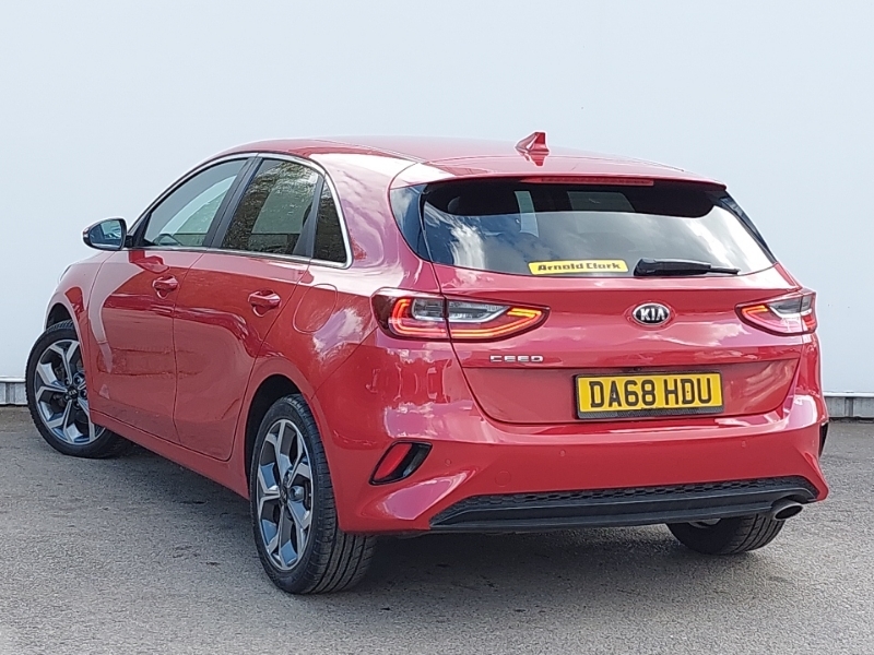 Kia Ceed 1.0T Gdi Isg 3 DA68HDU Red #2