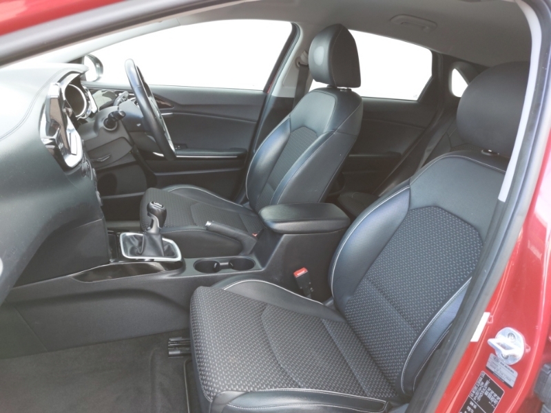 Kia Ceed 1.0T Gdi Isg 3 DA68HDU Red #5