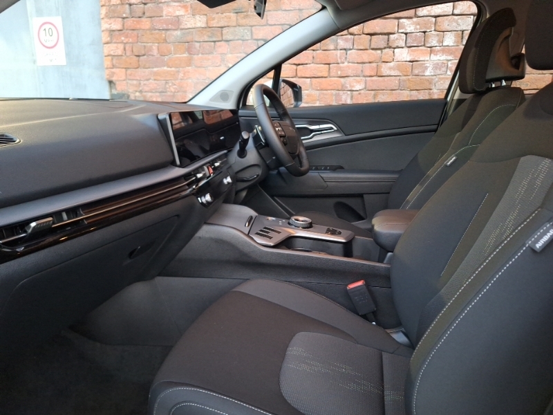 Kia Sportage 1.6T Gdi Hev Pure DE75YVK White #5
