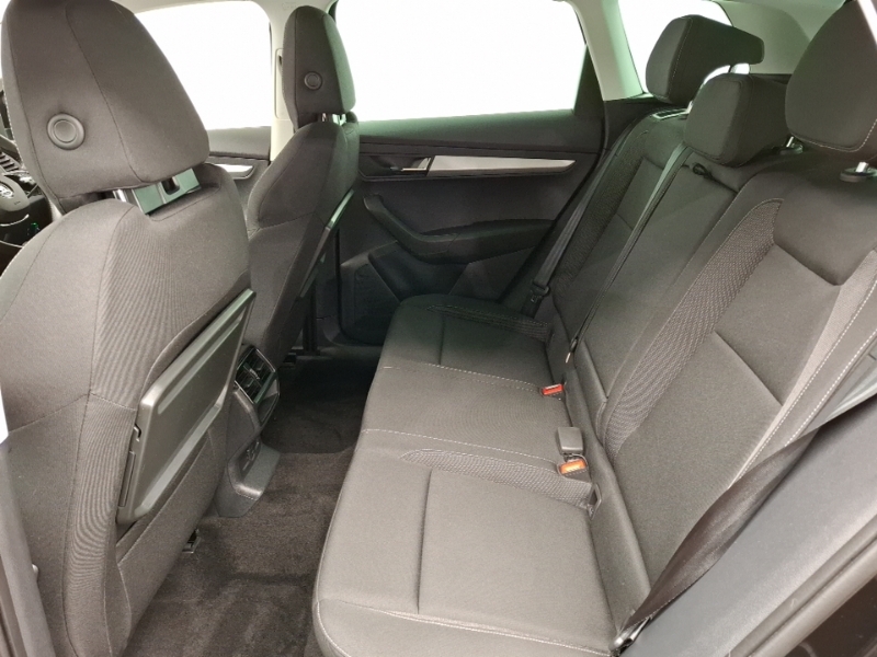 Skoda Karoq 2.0 Tdi Se Drive Dsg SH73NOU Black #6