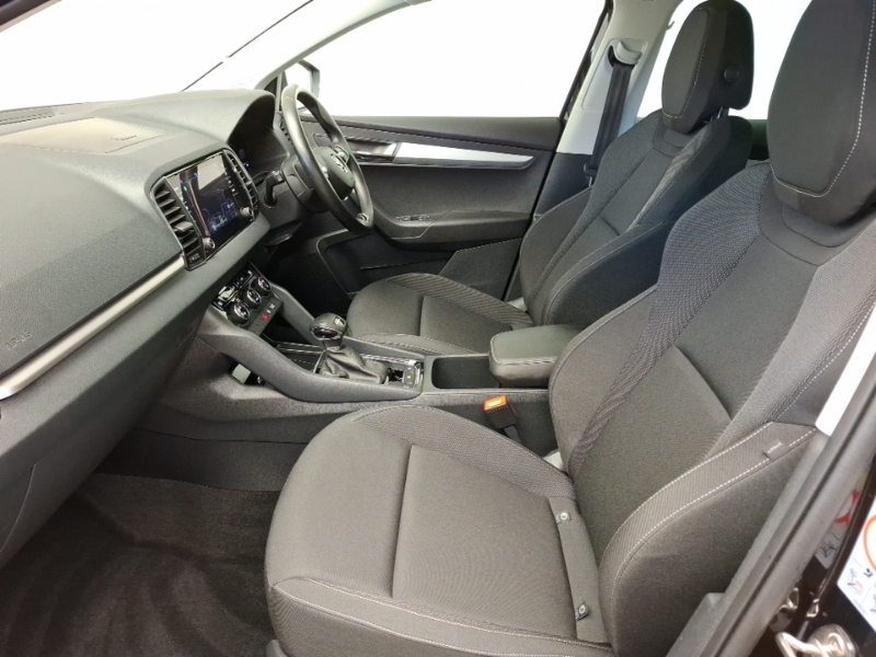 Skoda Karoq 2.0 Tdi Se Drive Dsg SH73NOU Black #5