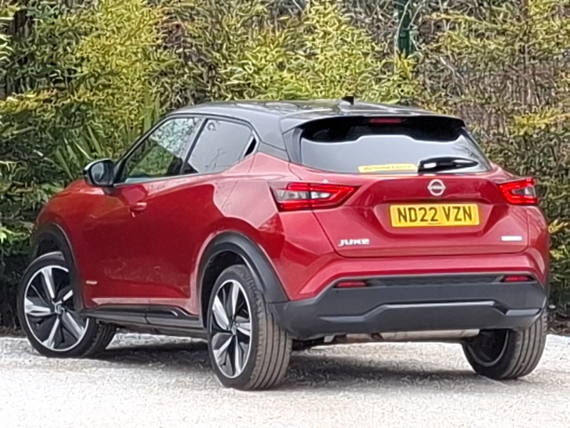 Nissan Juke 1.6 Hybrid Tekna ND22VZN Red #2