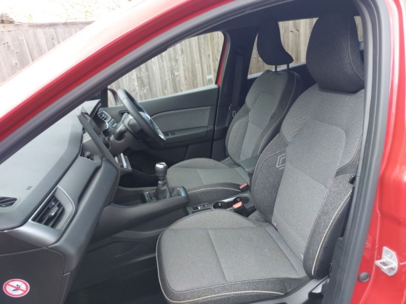 Renault Symbioz 1.3 Tce 140 Techno HK75UEW Red #5