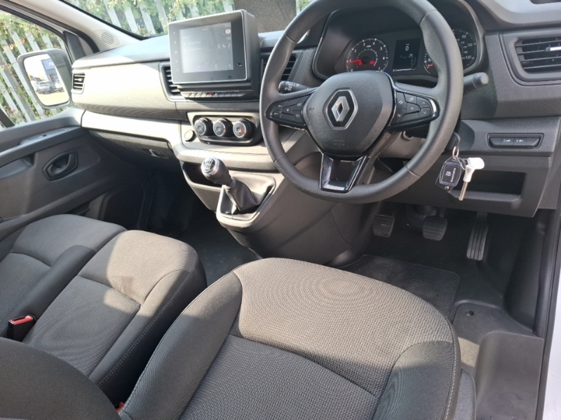 Renault Trafic Sl30 Blue Dci 130 Advance Van SH24PLN White #3