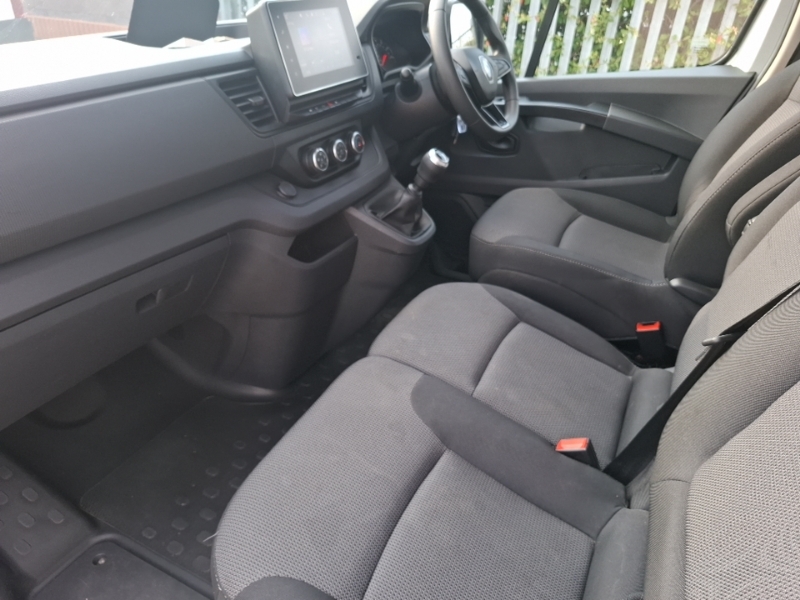Renault Trafic Sl30 Blue Dci 130 Advance Van SH24PLN White #5