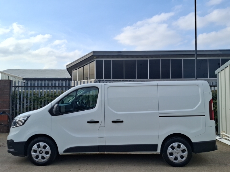 Renault Trafic Sl30 Blue Dci 130 Advance Van SH24PLN White #4