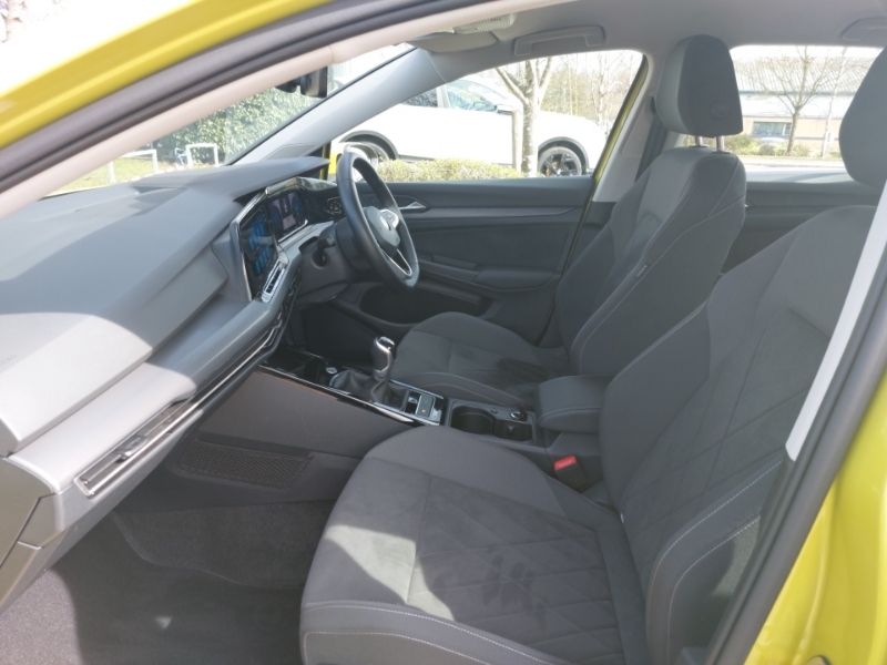 Volkswagen Golf 1.5 Tsi 150 Style SL72YFH Yellow #5