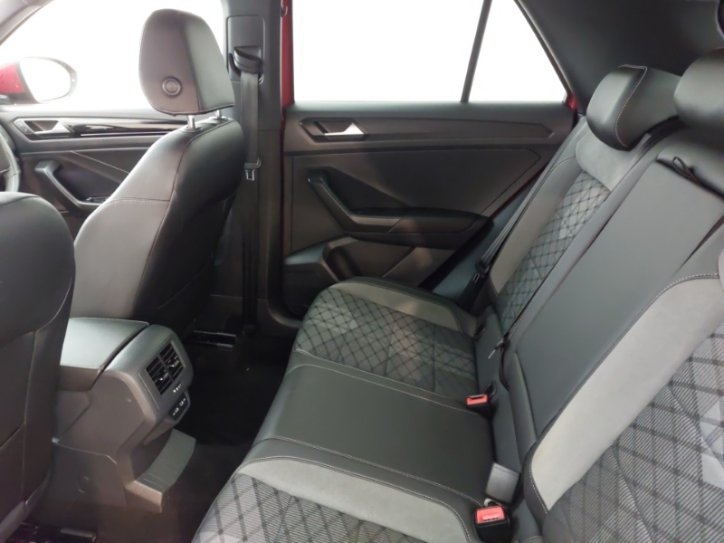 Volkswagen T-Roc 1.5 Tsi R-line SJ72TPX Red #6