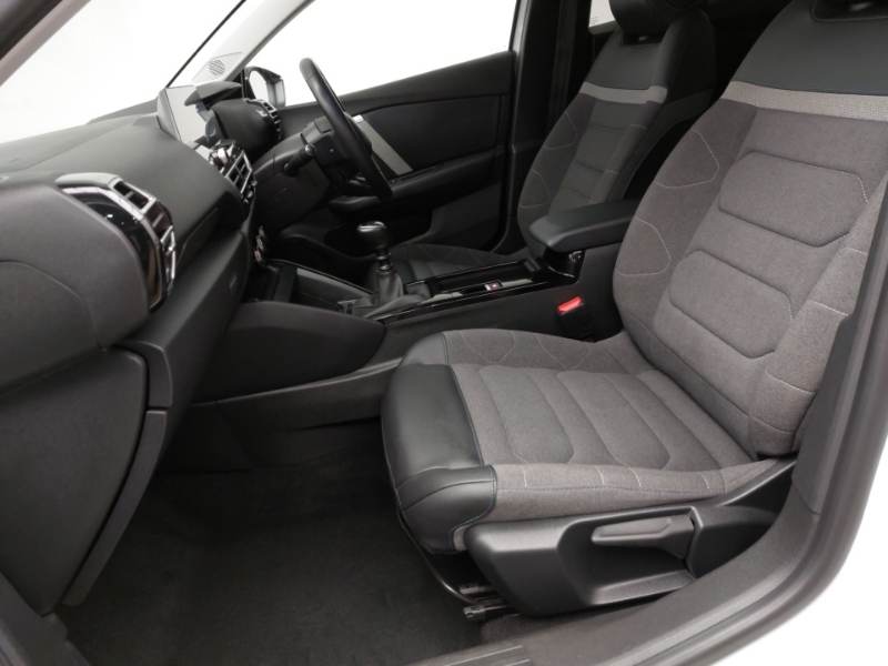 Citroen C4 1.2 Puretech 130 Shine SY22TJU White #5