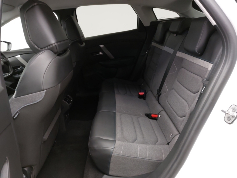 Citroen C4 1.2 Puretech 130 Shine SY22TJU White #6