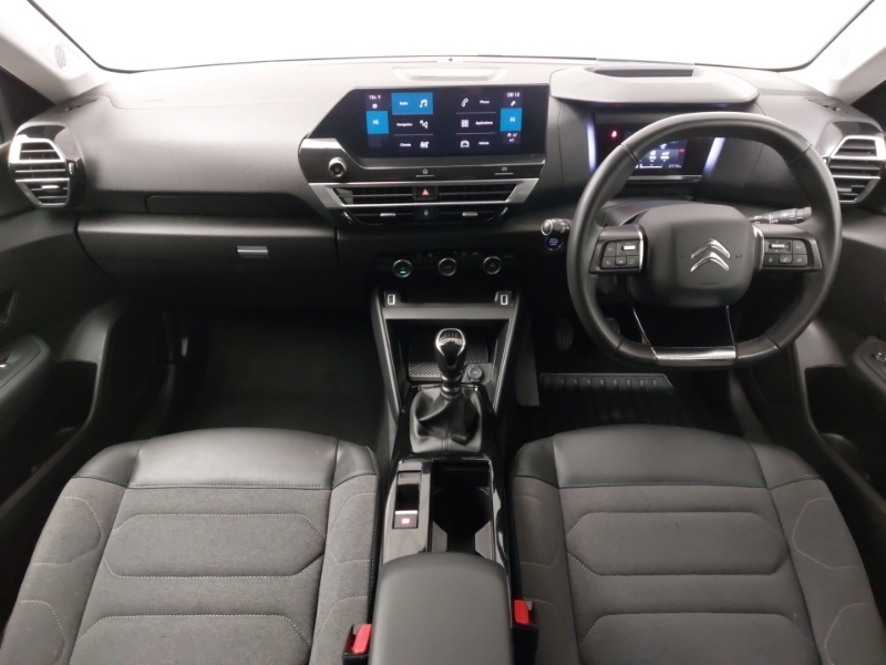 Citroen C4 1.2 Puretech 130 Shine SY22TJU White #3