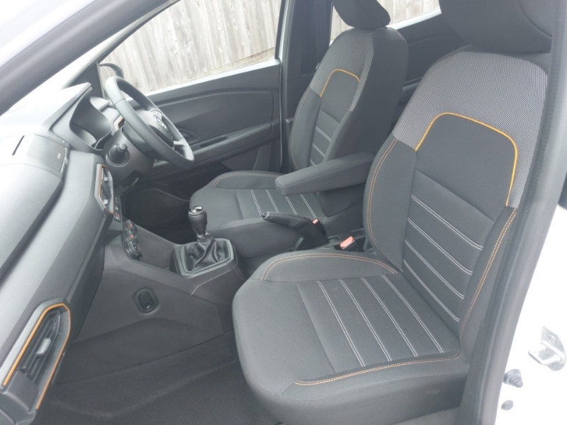 Dacia Sandero Stepway 1.0 Tce Essential MJ22FLG White #5