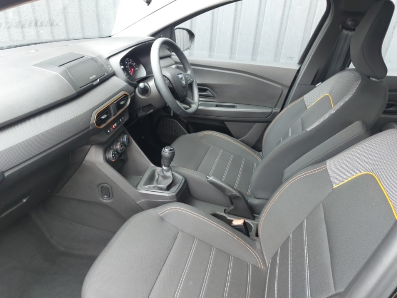 Dacia Sandero Stepway 1.0 Tce Essential SA72VFF Black #5