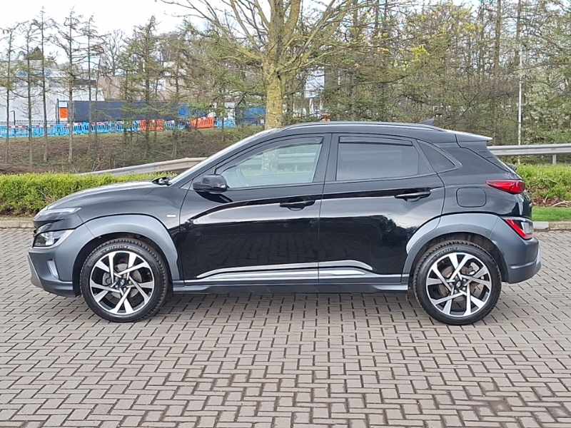 Hyundai Kona 1.0 Tgdi 48V Mhev Premium SJ21JPW Black #4