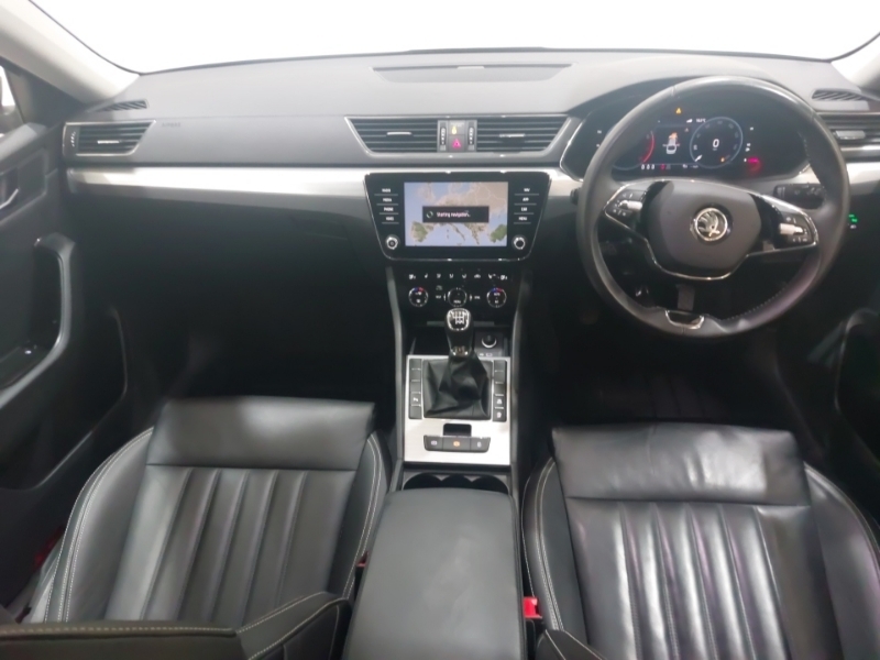 Skoda Superb 1.5 Tsi Se Technology Black #3