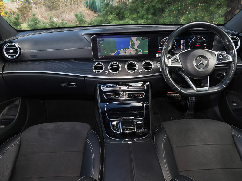 Mercedes-Benz E Class E220d Amg Line Premium Plus 9G-tronic PY17KFG Silver #4