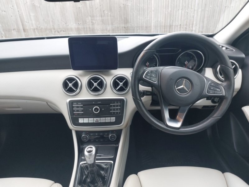 Mercedes-Benz A Class A180d Sport Executive LM17KZN Silver #3