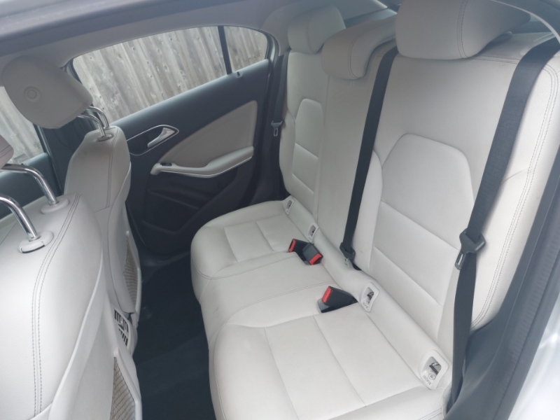 Mercedes-Benz A Class A180d Sport Executive LM17KZN Silver #6
