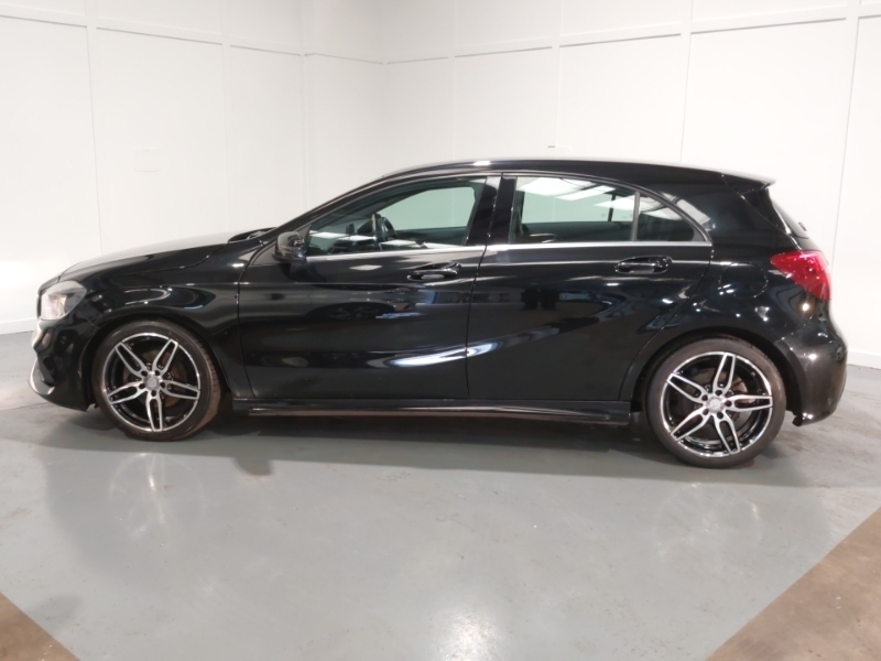 Mercedes-Benz A Class A200d Amg Line SN17YKY Black #4