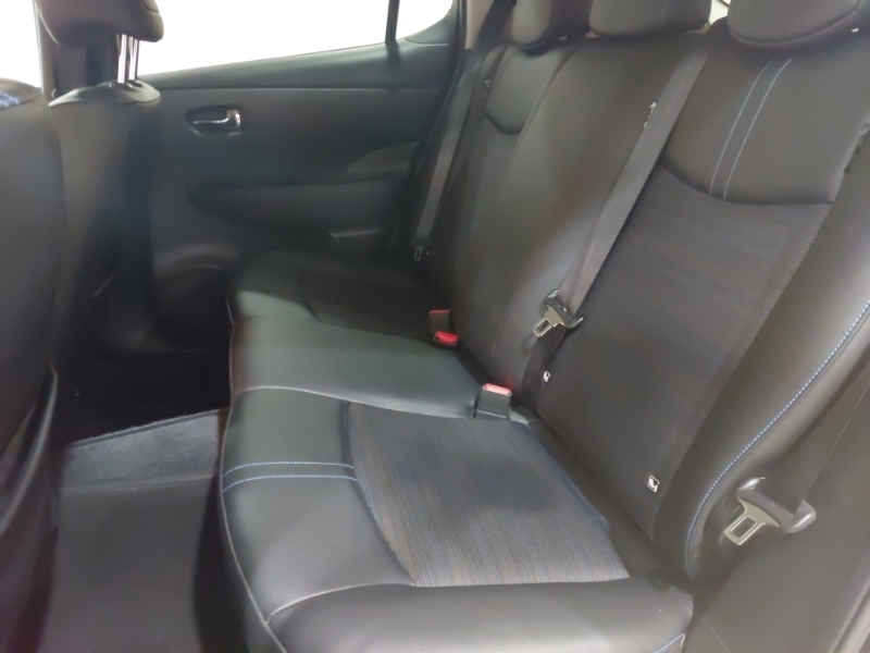 Nissan Leaf 110Kw N-connecta 39Kwh Black #6